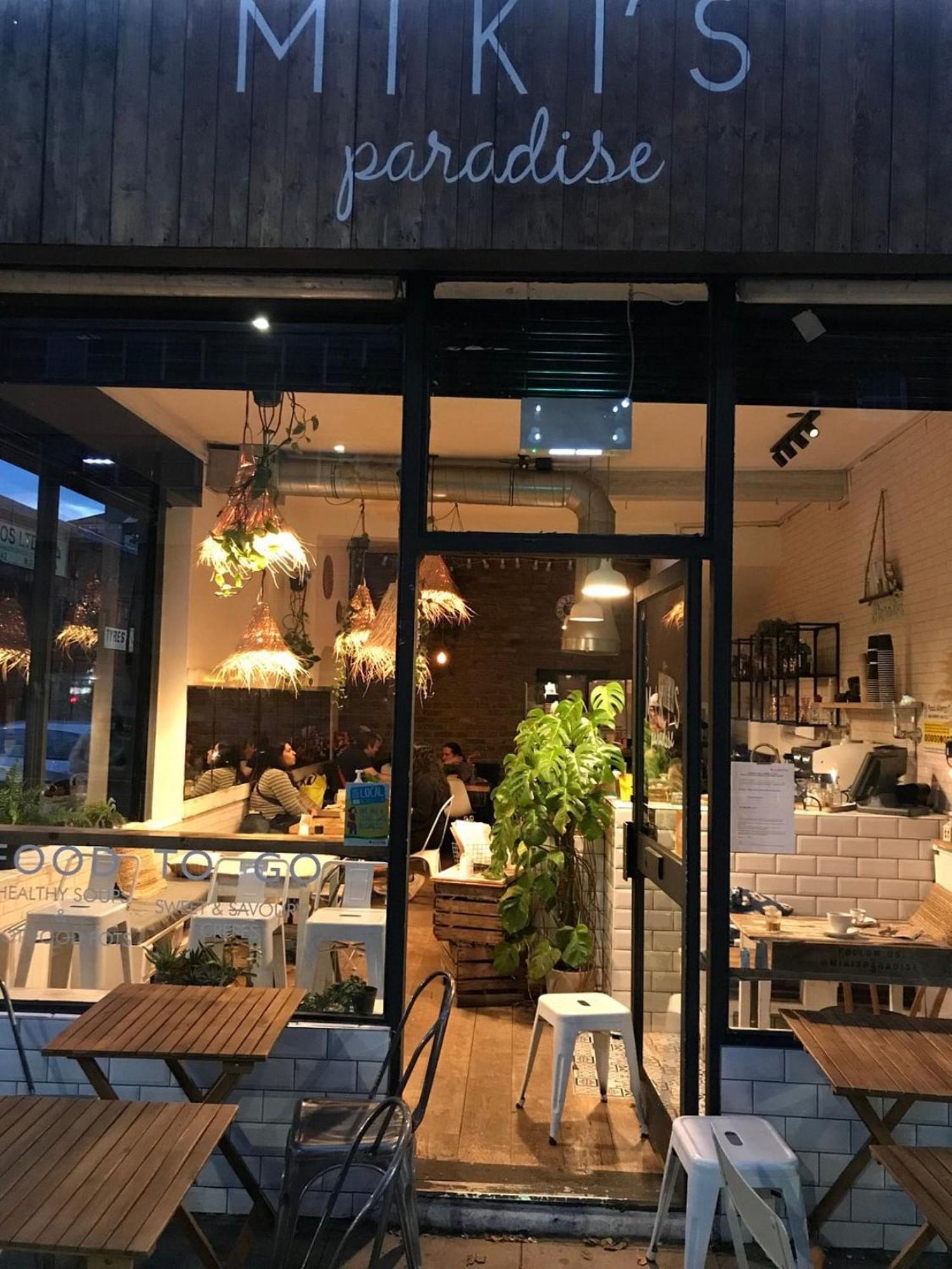 Chic & Trendy Designer With Full Kitchen * Londres